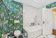 Große Villa thronend über Feldkirch mit Baulandreserve