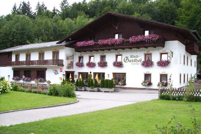Uriges Gasthaus in schöner Naturlage mit Gästezimmern, Gewerbeobjekt-kauf, 4852 Vöcklabruck