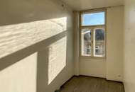 Südseitige, renovierungsbedürftige Altbauwohnung Nähe Pachmanngasse