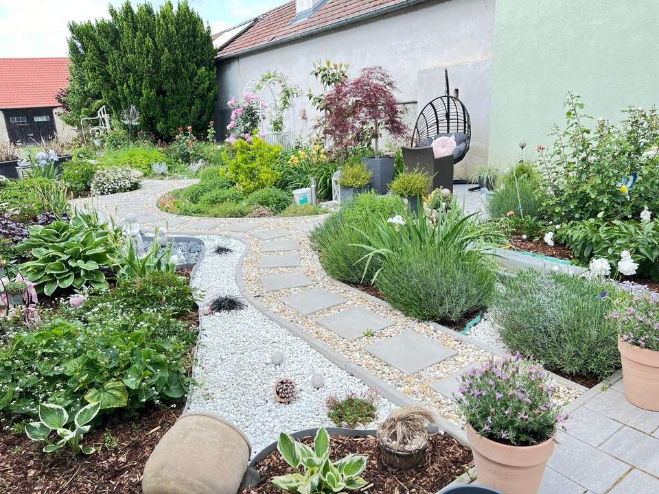 Einfamilienhaus mit vielen Möglichkeiten, großem Grundstück und Stadl!
