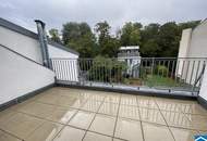 Ruhige Dachgeschosswohnung Terrasse und Balkon !