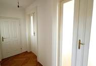 Da ist er – Ihr Wiener Wohntraum! Altbaujuwel im letzten Stock mit Balkon & Klima – jetzt zugreifen!