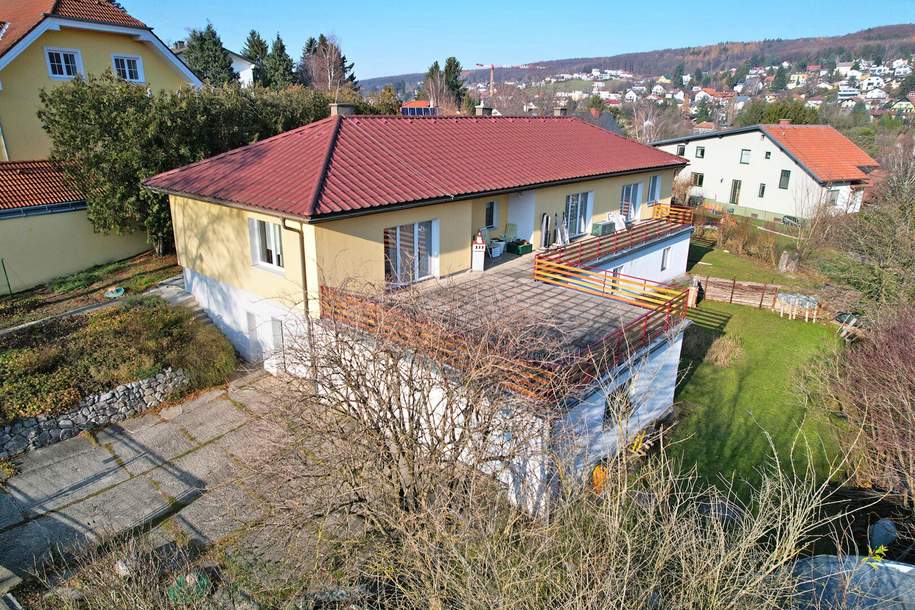 Mehrfamilienhaus mit Traumterrasse und Naturgarten in Zentrumsnähe, Haus-kauf, 935.000,€, 3003 Sankt Pölten(Land)