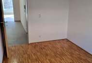 Neu renovierte 3 Zimmer EG Wohnung(80qm) inkl.Tiefgaragen Parkplatz in Hall in Tirol von privat
