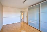 "Dachgeschoss-Traum mit Schafbergblick und 15 m² Terrasse"