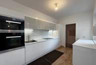 Beeindruckende Villa mit Doppelgarage und großem Grundstück in Straßwalchen