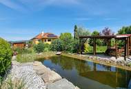 Stilvoller Bungalow mit Gartenidylle, Photovoltaik &amp; Teichanlage