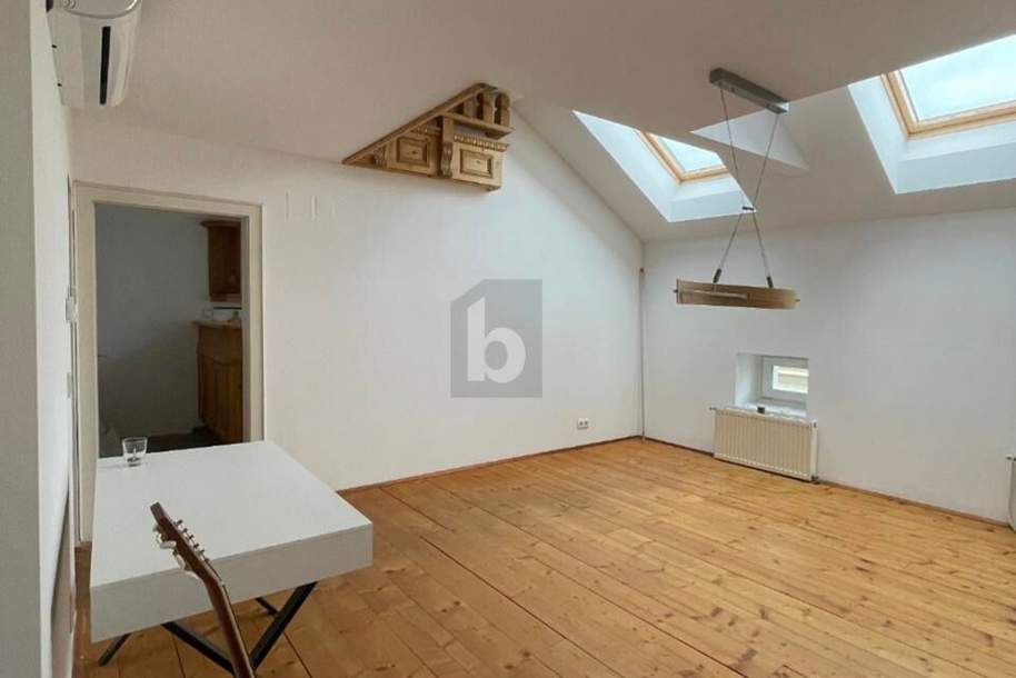 Preisreduktion! STILVOLLER DACHGESCHOSSHIT MIT BALKON, Wohnung-miete, 1.600,00,€, 1170 Wien 17., Hernals