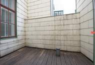 Traumhaftes Altbaubüro***Balkon in den Innenhof***