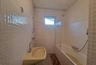 LIEBEVOLLES EIN- BZW. MEHRFAMILIENHAUS IN TRAUMHAFTER WOHNLAGE MIT HERRLICHEM FERNBLICK DIREKT AN FELDER DER REGION ANGRENZEND