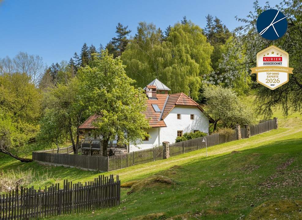 Einzellage: Idyllisches Landhaus mit ca. 9ha Wald und Teich