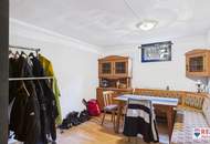 Familienfreundliches Wohnhaus mit großzügigem Garten