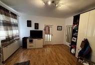 Großzügiges Wohnhaus mit Einliegerwohnung