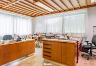 Zweifamilienhaus mit vielseitigem Gewerbebereich & exklusivem Wellnesshaus