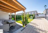 traumhafte Doppelhaushälfte mit Grünblick - PV, Wärmepumpe und Klimaanlage - Videobesichtigung online!