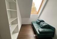 Möblierte Dachgeschosswohnung! Perfekt für Singles oder Pärchen!