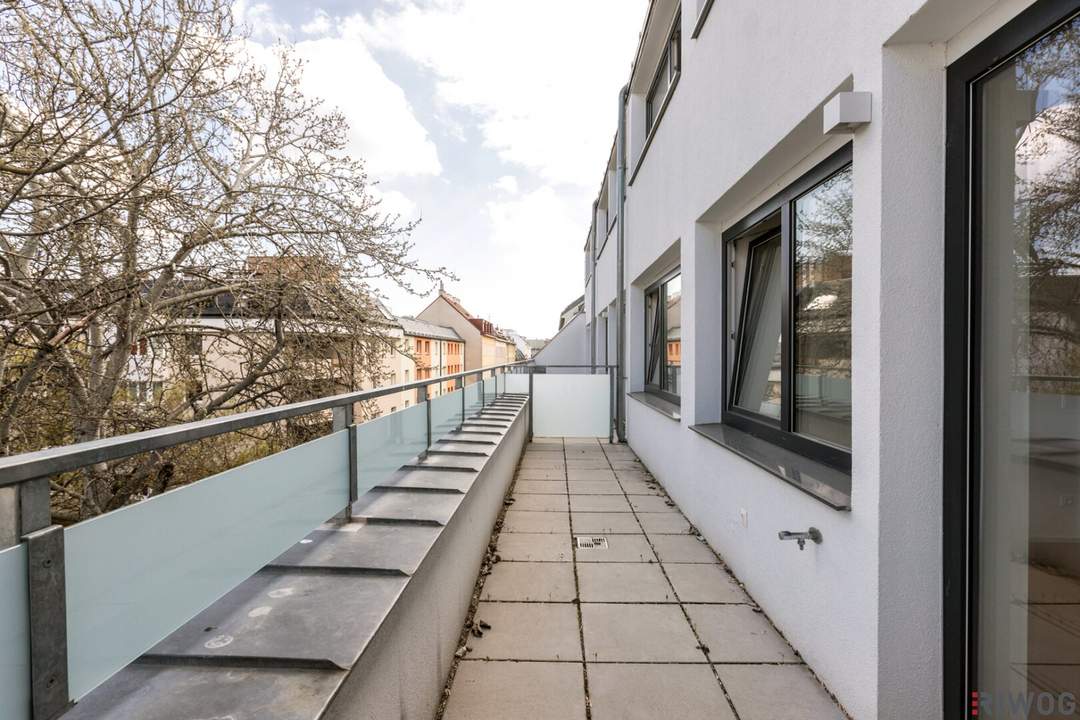 Sanierte ALTBAU TERRASSENWOHNUNG ohne Gegenüber | PARKBLICK | Ca. 2 Min. zur U4 SCHÖNBRUNN | Ca. 15 Min. in den 1. Bezirk