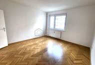 Urban leben, entspannt wohnen mit Balkon - zwischen Mur und Altstadt