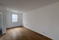 NEU BAU - mit Keller, Garten und je 2 Stellplätzen!