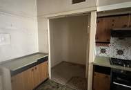 UNBEFRISTET - <> Repräsentatives 7-Zimmer Altbau-Büro mit Blick auf das Rathaus – ca. 300 m² in bester Innenstadtlage