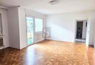 HELLE 3-ZIMMER-WOHNUNG MIT BALKON IN ZENTRUMSNÄHE, MIT LIFT & PARKPLATZ