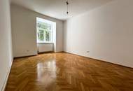 2 ½ Zimmer-Altbauwohnung im Herzen der Stadt!