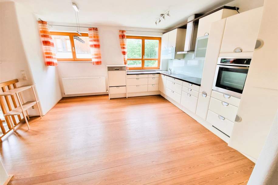 Geräumige 4-Zimmer-Wohnung mit Garten, Fernblick & Carport in Ruhelage, Wohnung-miete, 1.450,00,€, 5162 Salzburg-Umgebung