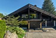 EIN HAUS FÜR MENSCHEN, DIE DAS BESONDERE ZU SCHÄTZEN WISSEN - WOHNEN MIT POOL & PANORAMABLICK