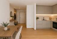 ++ ZWEI Zimmer mit BALKON ++ GRÜN & RUHIG