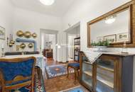 Elegante Altbauwohnung, mit Charakter