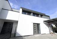 Erstbezug !! Traumhafte Doppelhaushälfte , Wohnkeller mit Garten und 2 Stellplätzen!