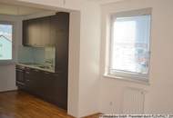 Gemütliche 2 Zimmer Wohnung mit Balkon, Parkplatz und Kellerabteil!