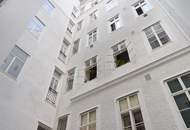 Helle 1-Zimmer-Altbauwohnung im 3. Stock – Pilgramgasse 15