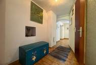 *** Charmantes Landhaus, 154m², Teilsaniert mit großem Gartenanteil und viel Potenzial ***
