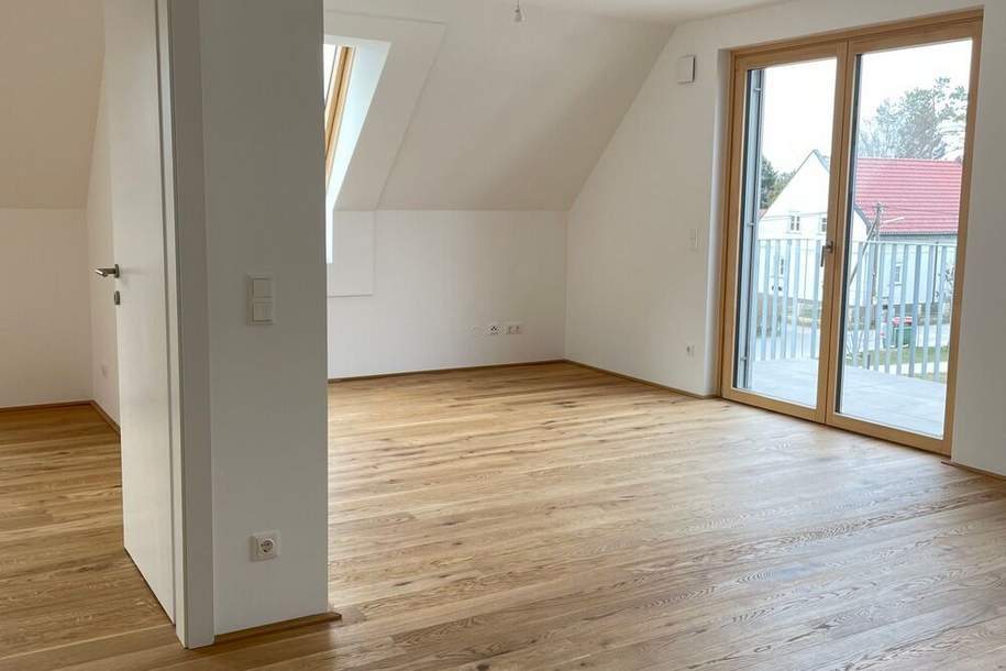 helle, gemütliche 2 Zimmer Dachgeschoßwohnung mit Balkon 27, Wohnung-miete, 990,00,€, 1220 Wien 22., Donaustadt