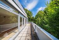 Wunderschöne 4 - Zimmer Wohnung mit Terrasse und 2 Balkonen
