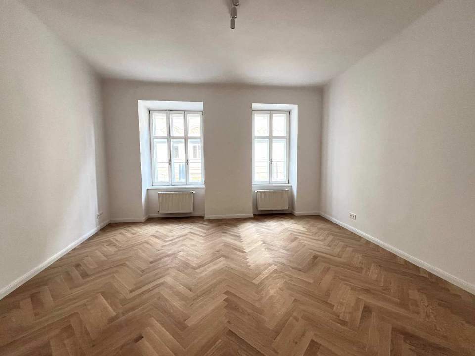 Sanierte 2-Zimmer-Wohnung in charmantem Stilaltbau in Bestlage des 5. Bezirks
