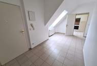 Ganz oben wohnen, ganz groß fühlen - Traumhafte 2-Zimmer-Dachgeschosswohnung Befristet vermietet!