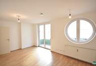 Direkt an der Donau: Schöne 3-Zimmer-Wohnung mit Balkon