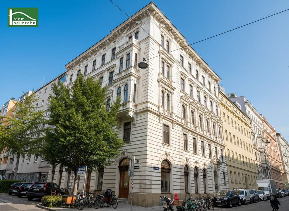 Begehrte Stadtwohnung (sanierungsbedürftig) im traumhaften Gründerzeithaus - Einkaufsmeile "Mariahilfer Straße" ums Eck - U-Bahn U3