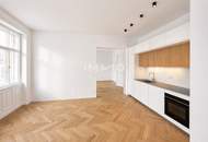 Zeitlose Eleganz im Stilaltbau: Luxuriös sanierte Traumwohnung