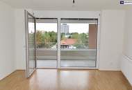 Herrliche Drei-Zimmer-Wohnung mit riesigen FREIFLÄCHEN und Garagenplatz! Schlossbergblick!