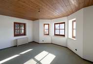 Logenplatz über dem Mondsee – großzügiges Wohnhaus mit Panorama und vielseitigem Potenzial