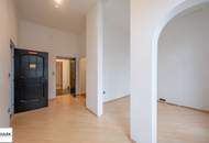 Adaptierungsbedürftige Erkerwohnung direkt beim Schloss Schönbrunn - 3 Zimmer