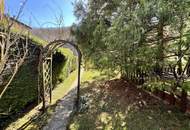 "Einfamilienhaus mit Potenzial in ruhiger Waldlage!"