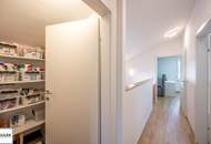 traumhafte Doppelhaushälfte mit Grünblick - PV, Wärmepumpe und Klimaanlage - Videobesichtigung online!