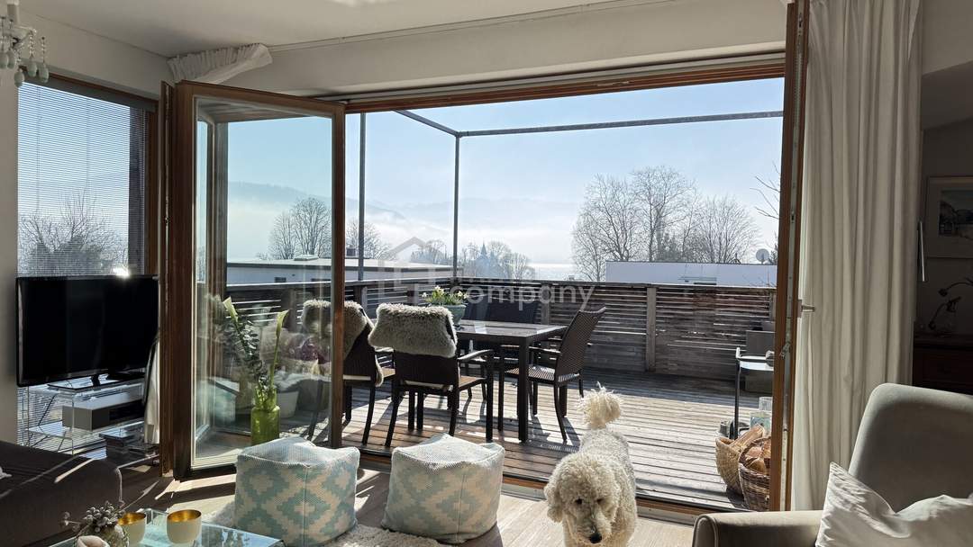 Wohnhaus mit Attersee-Seeblick und Seezugang in Litzlberg/Seewalchen, 2 Wohneinheiten.