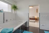 Hochwertiger Bungalow mit Doppelgarage und Natur-Swimmingpool!