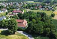 Der Lindenhof - Vierkanter am Ortsrand von Petzenkirchen mit großem Grundstück
