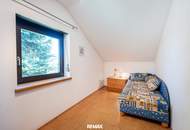 Großzügiges Haus mit sonnigem Garten, Carport, Garage und Fußbodenheizung!